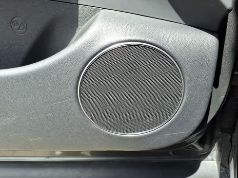 Used 2025 Genesis GV70 2.5T image 24