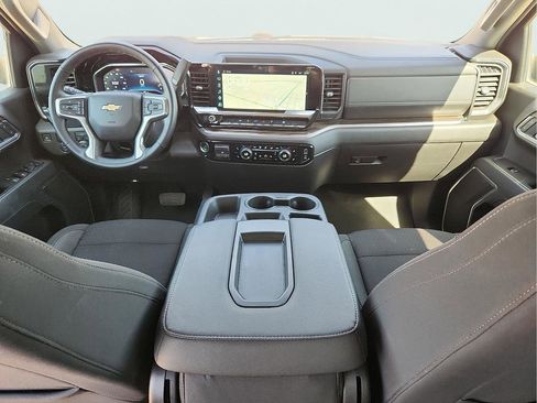 Used 2025 Chevrolet Silverado 1500 LT image 13