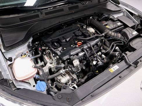 Certified 2023 Hyundai Kona Limited image 19