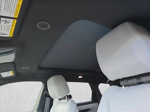 New 2026 Land Rover Range Rover Evoque S image 28