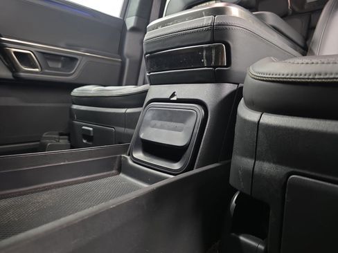 Used 2023 Rivian R1S Adventure AWD/4WD image 33
