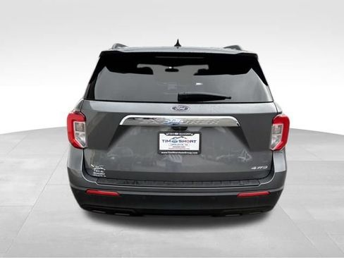 Used 2023 Ford Explorer XLT image 11
