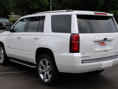 Used 2019 Chevrolet Tahoe Premier AWD/4WD image 9