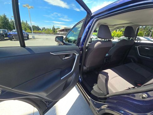 Certified 2025 Toyota RAV4 XLE w/ Convenience Package AWD/4WD image 15