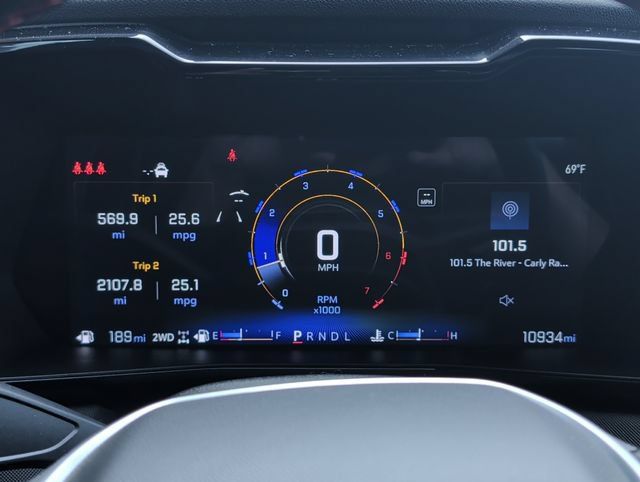 Used 2026 Chevrolet Colorado Z71 w/ Technology Package AWD/4WD image 17