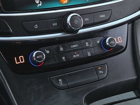 Used 2017 Buick LaCrosse Essence FWD image 20
