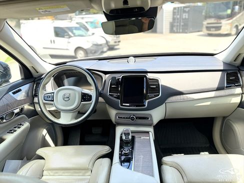 Used 2022 Volvo XC90 T8 Inscription w/ Advanced Package AWD/4WD image 19