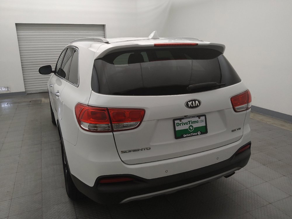 Used 2016 Kia Sorento EX FWD image 6