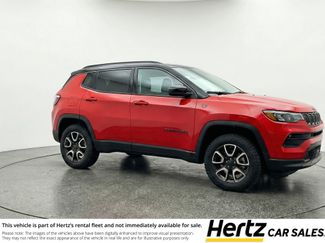 Used 2025 Jeep Compass Trailhawk AWD/4WD video 1