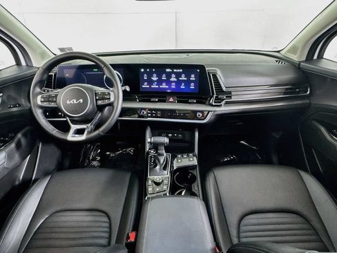 Used 2025 Kia Sportage SX AWD/4WD image 31