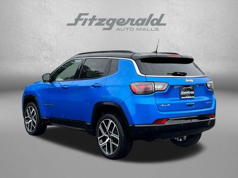 Used 2025 Jeep Compass Limited w/ Elite Group AWD/4WD image 10
