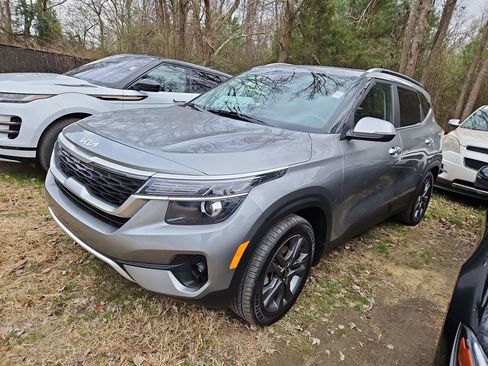Used 2023 Kia Seltos S image 3