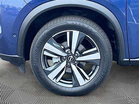 Used 2023 Nissan Rogue Platinum w/ Platinum Premium Package image 10