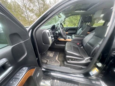 Used 2016 Chevrolet Silverado 1500 LTZ AWD/4WD image 8