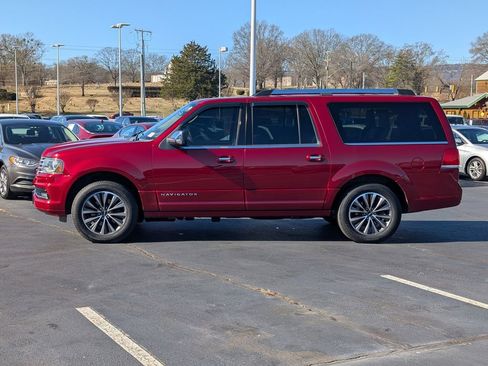 Used 2015 Lincoln Navigator L 4WD image 5