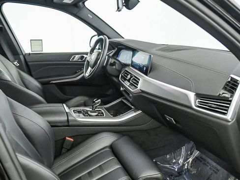 Used 2022 BMW X5 xDrive40i w/ Premium Package AWD/4WD image 16