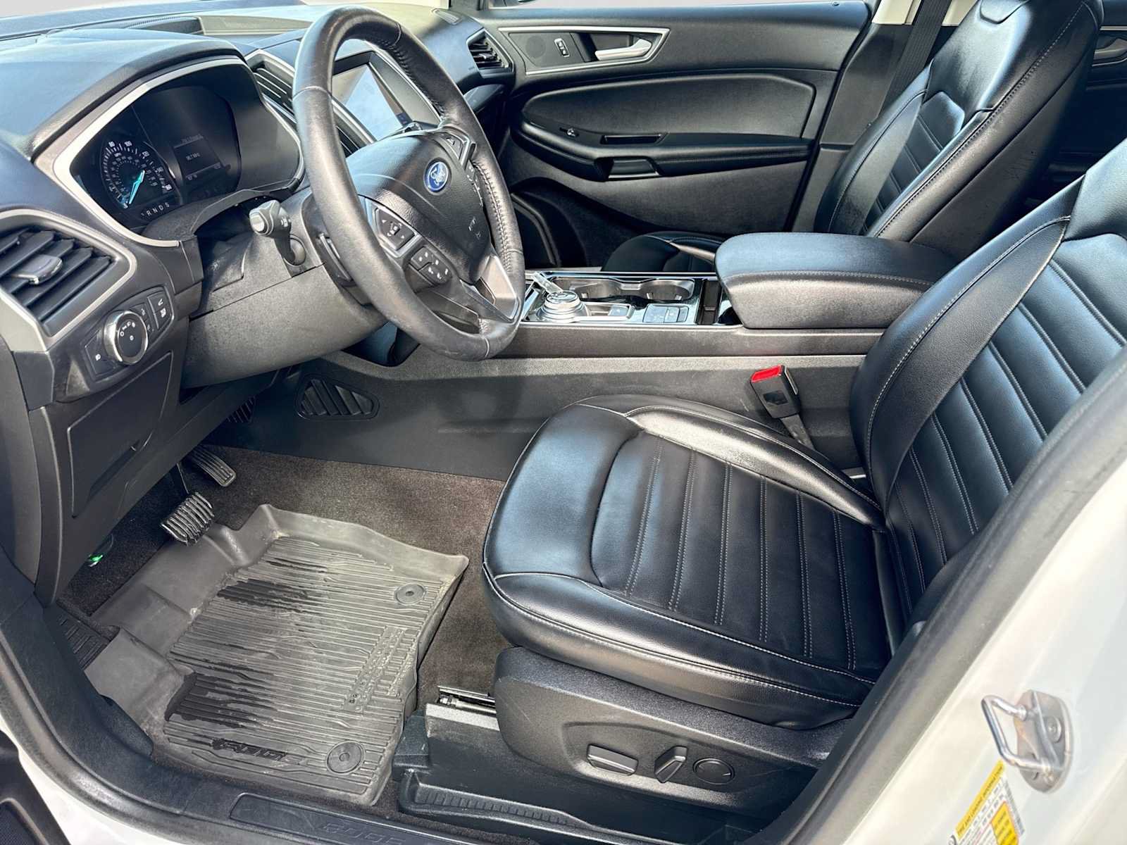 Used 2020 Ford Edge SEL w/ Convenience Package AWD/4WD image 14