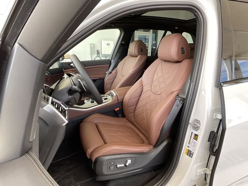 New 2026 BMW X5 xDrive50e w/ M Sport Package image 12