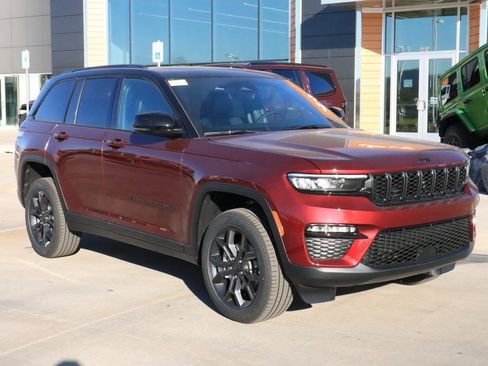 New 2025 Jeep Grand Cherokee Limited image 1