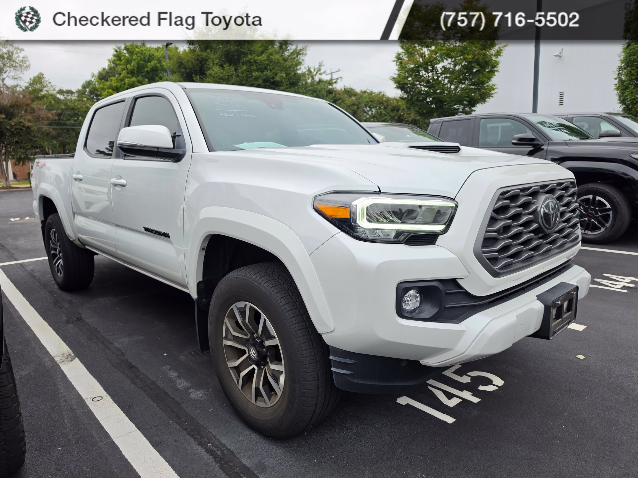 Used 2023 Toyota Tacoma TRD Sport AWD/4WD image 3