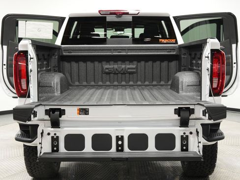 New 2026 GMC Sierra 1500 AT4 w/ AT4 Premium Package AWD/4WD image 15