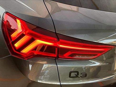 Used 2025 Audi Q3 2.0T Premium Plus image 30