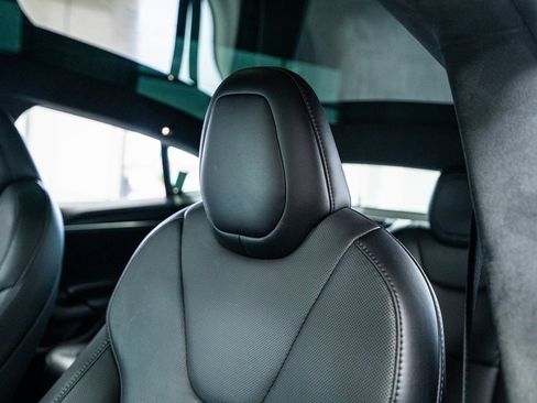 Used 2021 Tesla Model S Plaid image 37