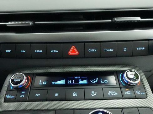 Used 2024 Hyundai Palisade SEL AWD/4WD image 37