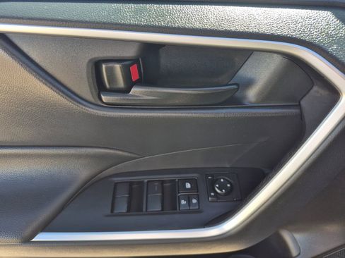 Used 2024 Toyota RAV4 LE image 8