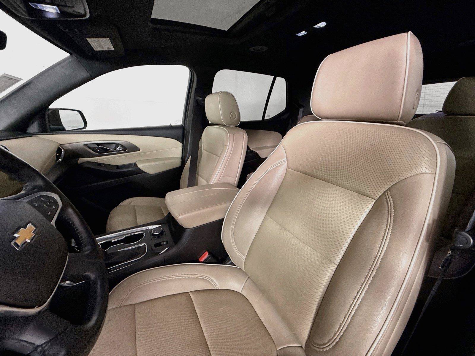 Used 2022 Chevrolet Traverse Premier AWD/4WD image 3