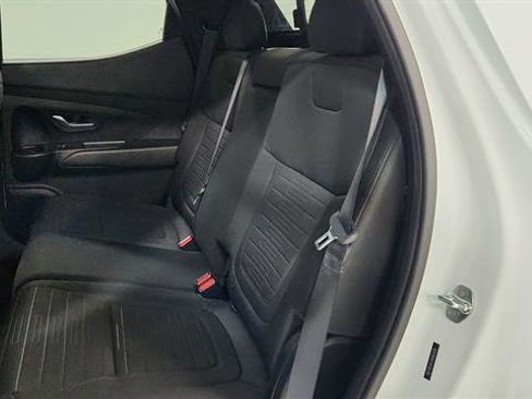 Used 2022 Hyundai Santa Cruz SEL Premium image 22