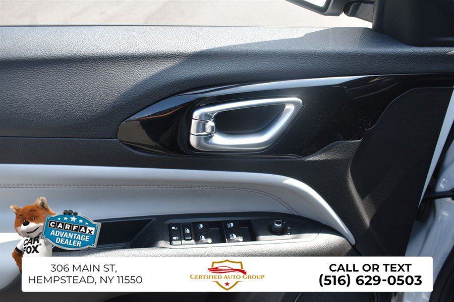 Used 2025 Jeep Compass Limited AWD/4WD image 11