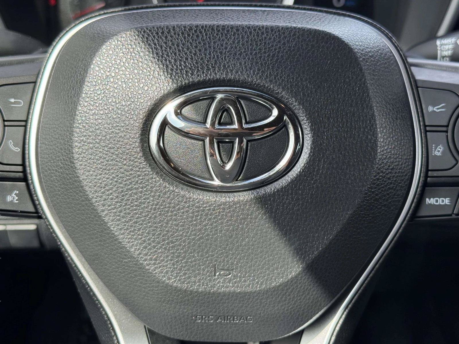 Used 2022 Toyota Corolla SE FWD image 37
