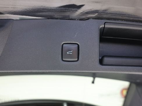 Used 2024 Ford Escape Platinum AWD/4WD image 33