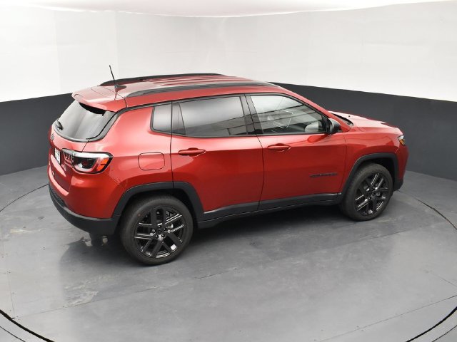 New 2026 Jeep Compass Latitude AWD/4WD image 15