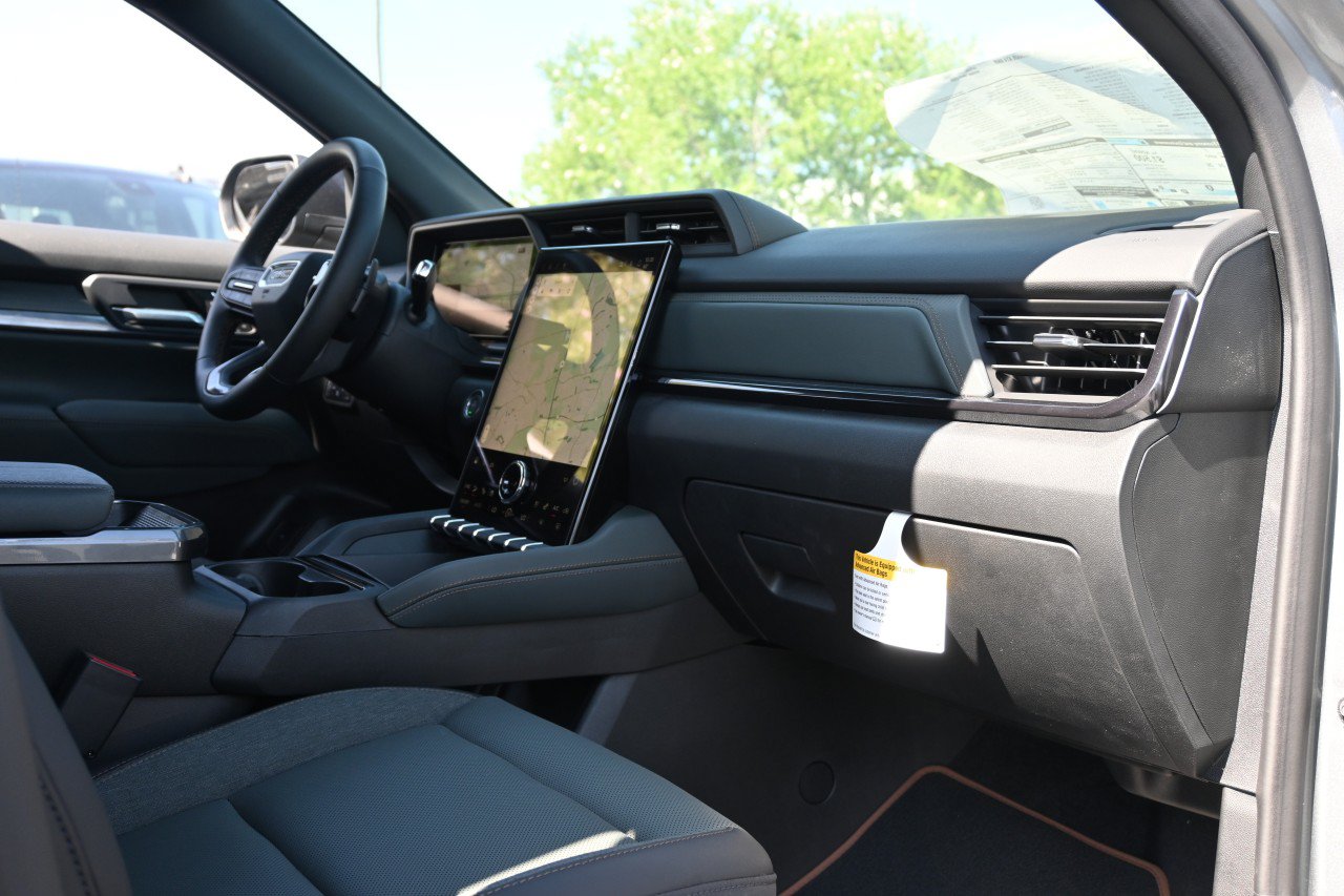New 2026 GMC Terrain AT4 w/ Convenience Package III AWD/4WD image 49