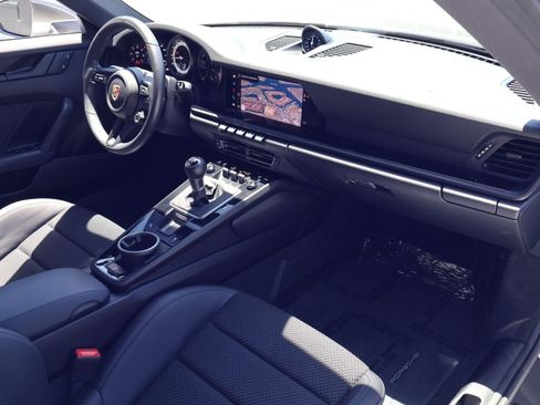 Certified 2024 Porsche 911 Carrera T RWD image 22