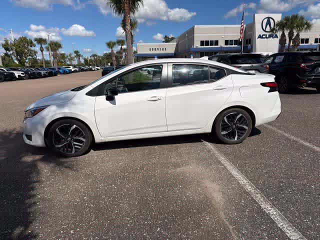 Used 2024 Nissan Versa SR FWD image 18