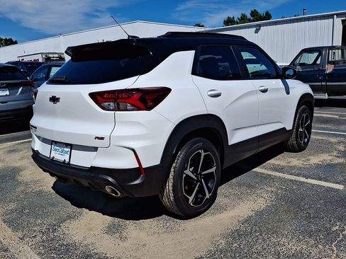 Used 2023 Chevrolet TrailBlazer RS w/ Convenience Package AWD/4WD image 6