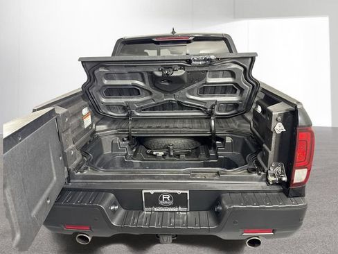 Used 2023 Honda Ridgeline Black Edition image 34