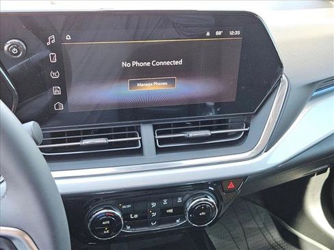 New 2026 Chevrolet Trax LT w/ Driver Confidence Package image 12