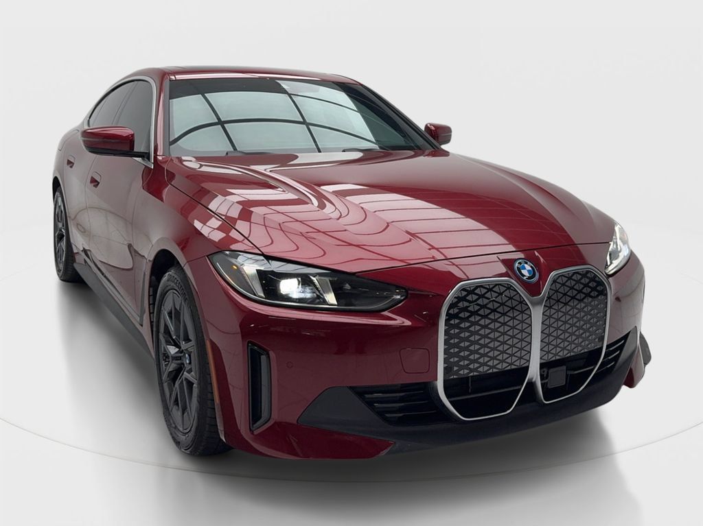 Used 2025 BMW i4 eDrive40 w/ Driving Assistance Package RWD image 2