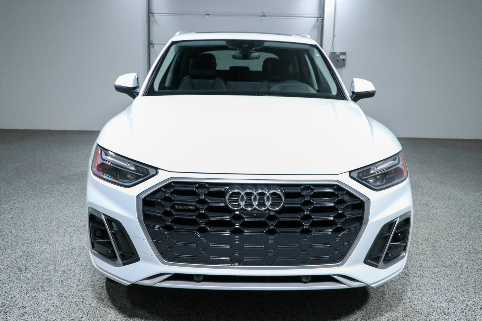 Used 2023 Audi Q5 2.0T Premium Plus w/ Premium Plus Package AWD/4WD image 4