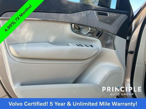 Certified 2023 Volvo XC90 B6 Ultimate w/ Lounge Package image 24