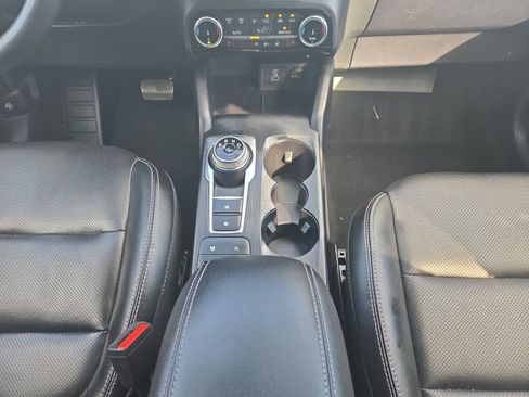 Certified 2022 Ford Escape SEL image 21