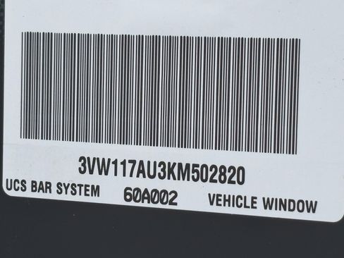 Used 2019 Volkswagen Golf S image 30