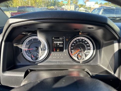 Used 2022 RAM 1500 Classic SLT image 18