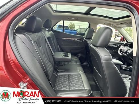 Used 2023 Buick Envision Avenir image 28