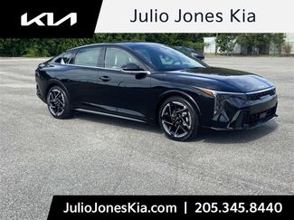 Used 2025 Kia K4 GT-Line image 1