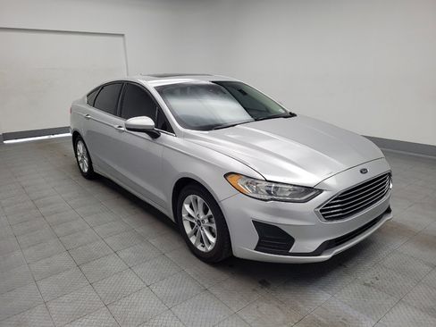 Used 2019 Ford Fusion SE image 13